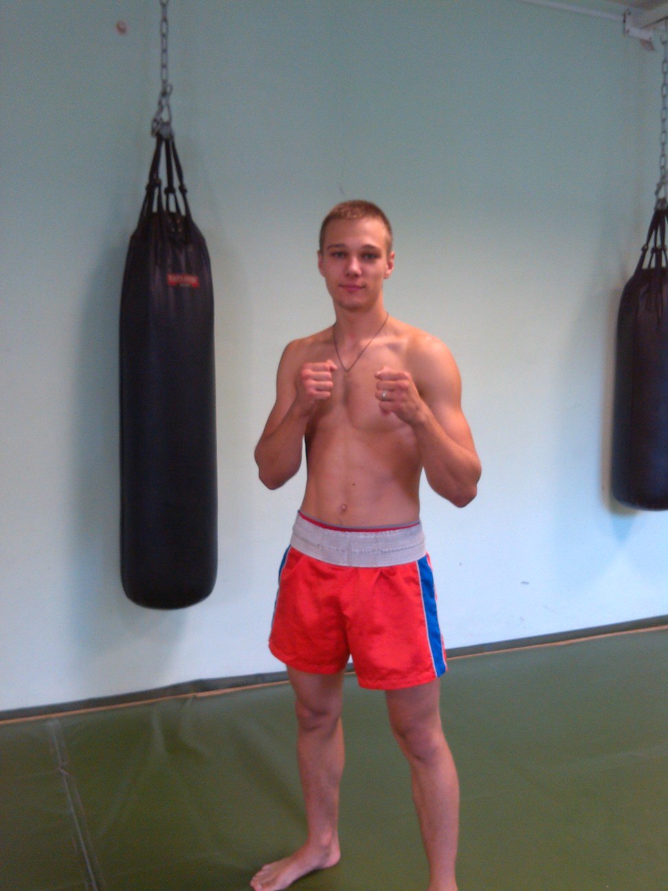 Фаустов Никита Александрович тренер первой категории по боксу и кикбоксингу.